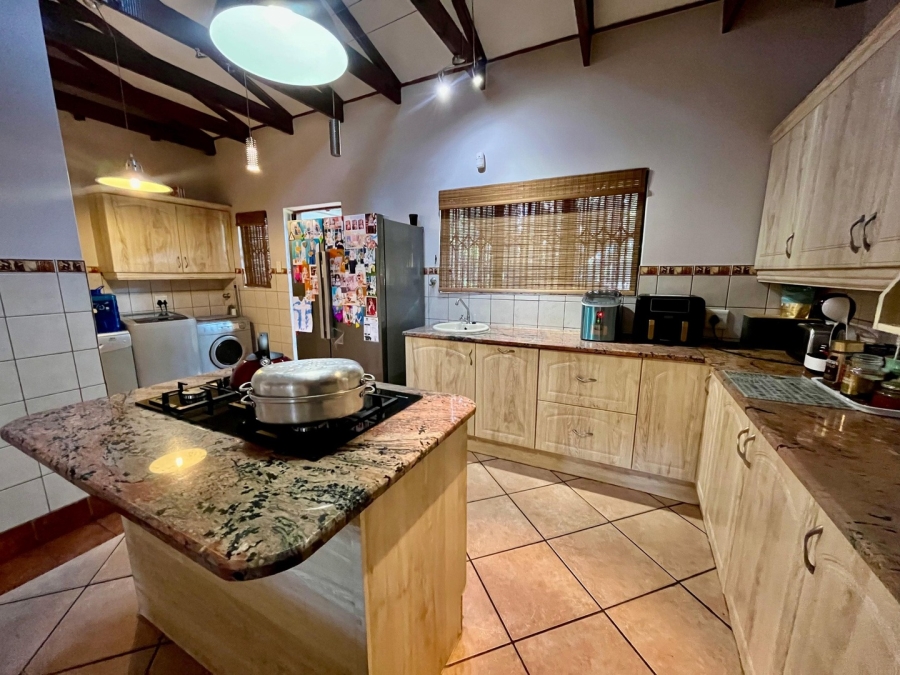 3 Bedroom Property for Sale in Safari Gardens North West
